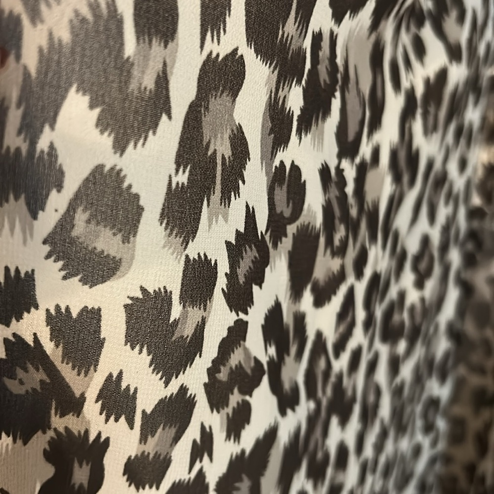 Leopard Print Women's 46” sheer kimono - Picture 2 of 4
